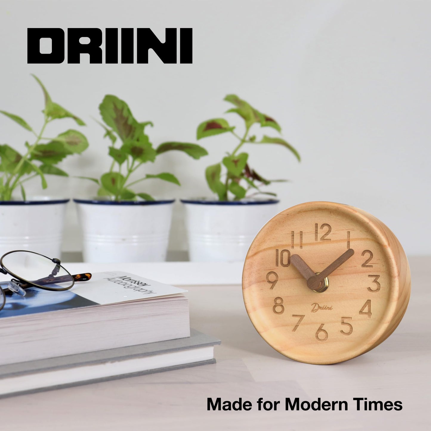 Driini Wooden Analog Desktop Clock – 4.3 in. Decorative Pinewood, No-Tick Design – Easy to Read Silent Sweep Mantle Clock – Quiet Tabletop Clocks with Wood Body, Hands, & Battery Cover; Light