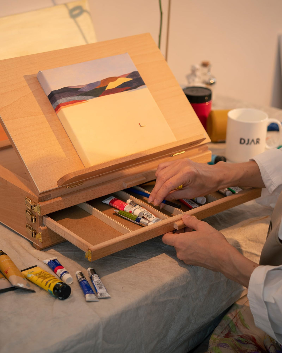 DJAR Tabletop Easel for Painting with 3 Drawer Storage, Adjustable Portable Beechwood Desktop Easel Sketchbox, Art Painting Stand for Adults, Students