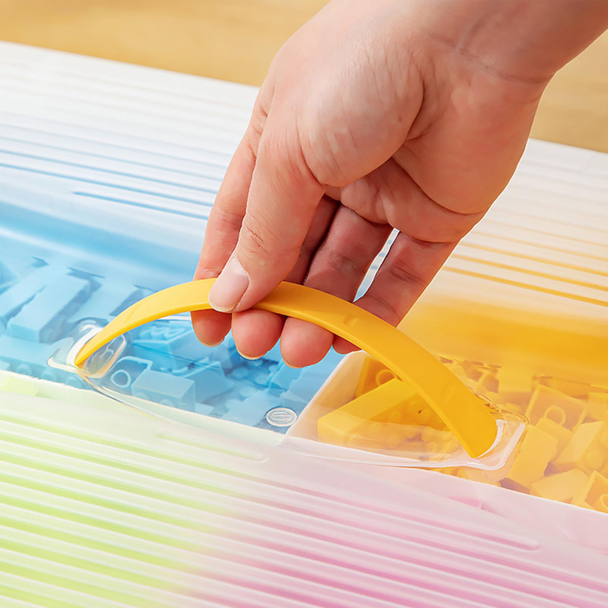 ihomecooker 13 QT Plastic Storage Box with Removable Tray Craft Organizers and Storage Clear Storage Container with lid for Arts & Crafts, Playdoh, Beads, Crayons
