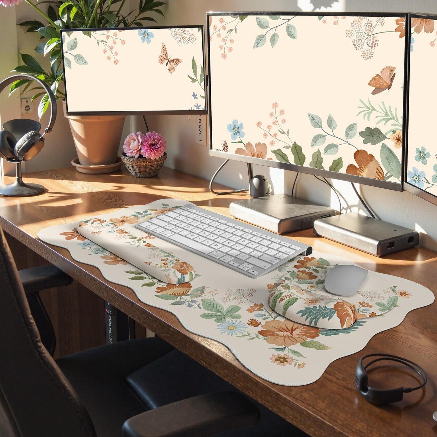 Anyshock Scalloped Office Desk Cover Mat+Keyboard Wrist Rest+Mouse Wrist Rest+Coaster Set,Scalloped Desktop mat for Teacher Desk Cover,Pastel Home Office Essentials