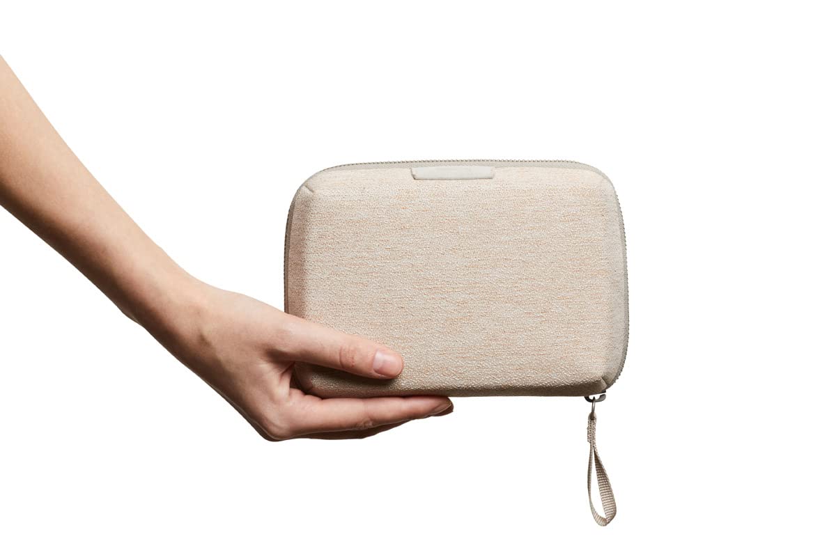 Bellroy Tech Kit Compact (Tech Accessories Organizer, Zipper Pouch) - Saltbush