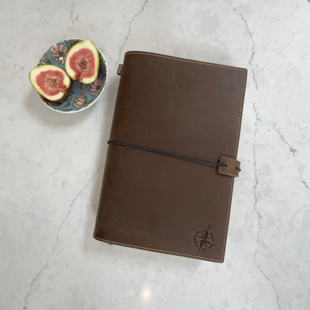 WANDERINGS A5 Size Travelers Notebook with Pockets - 6"x8.5" / 15cm x 22cm - Refillable Travelers Journal - Beautifully Handcrafted, Premium Leather Journal, includes 120 GSM Blank Inserts