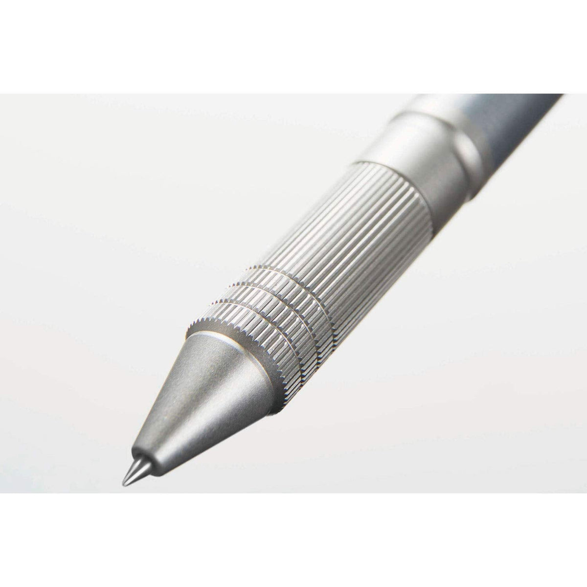 uni Jetstream 4&1 Metal Edition, 0.5mm Ballpoint Pen (Black, Red, Blue, Green) and 0.5mm Mechanical Pencil, Gun Metallic (MSXE52000A05.43)
