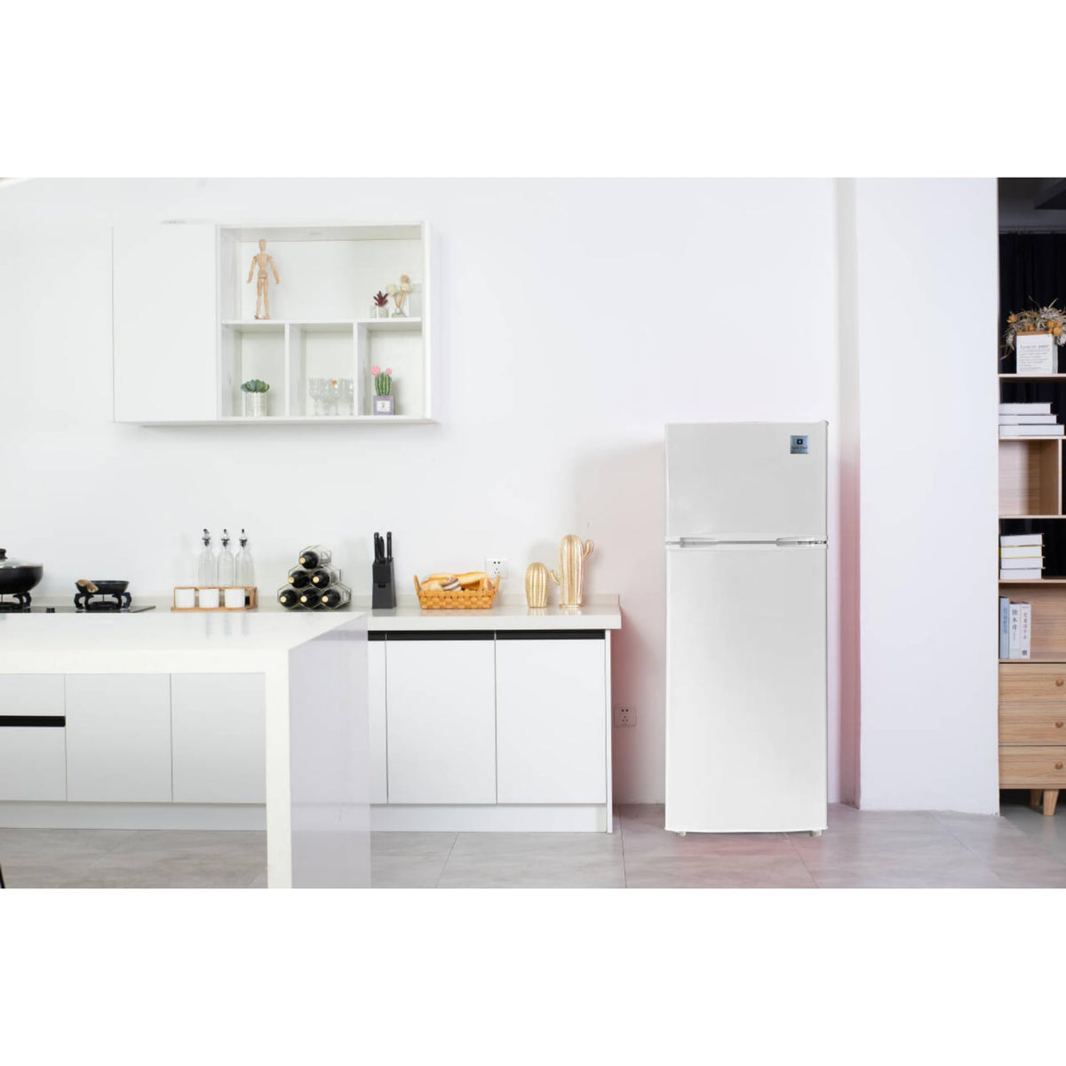 ARCTIC CHEF ACFR741WHITE6COM Apartment Size Large Compact Fridge, 7.5, White