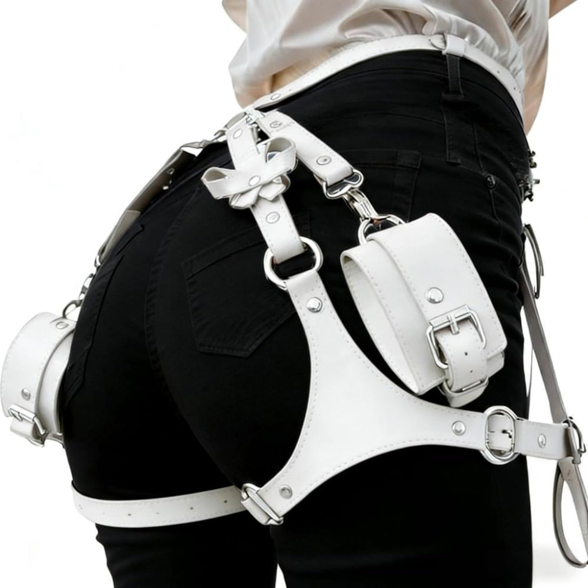 Punk Leather Thigh Straps,Women's Gothic Leather Thigh Harness,Adjustable Costume Accessory for Women,Waist Chain Belt Halloween Rave Festival Party Outfit（White）