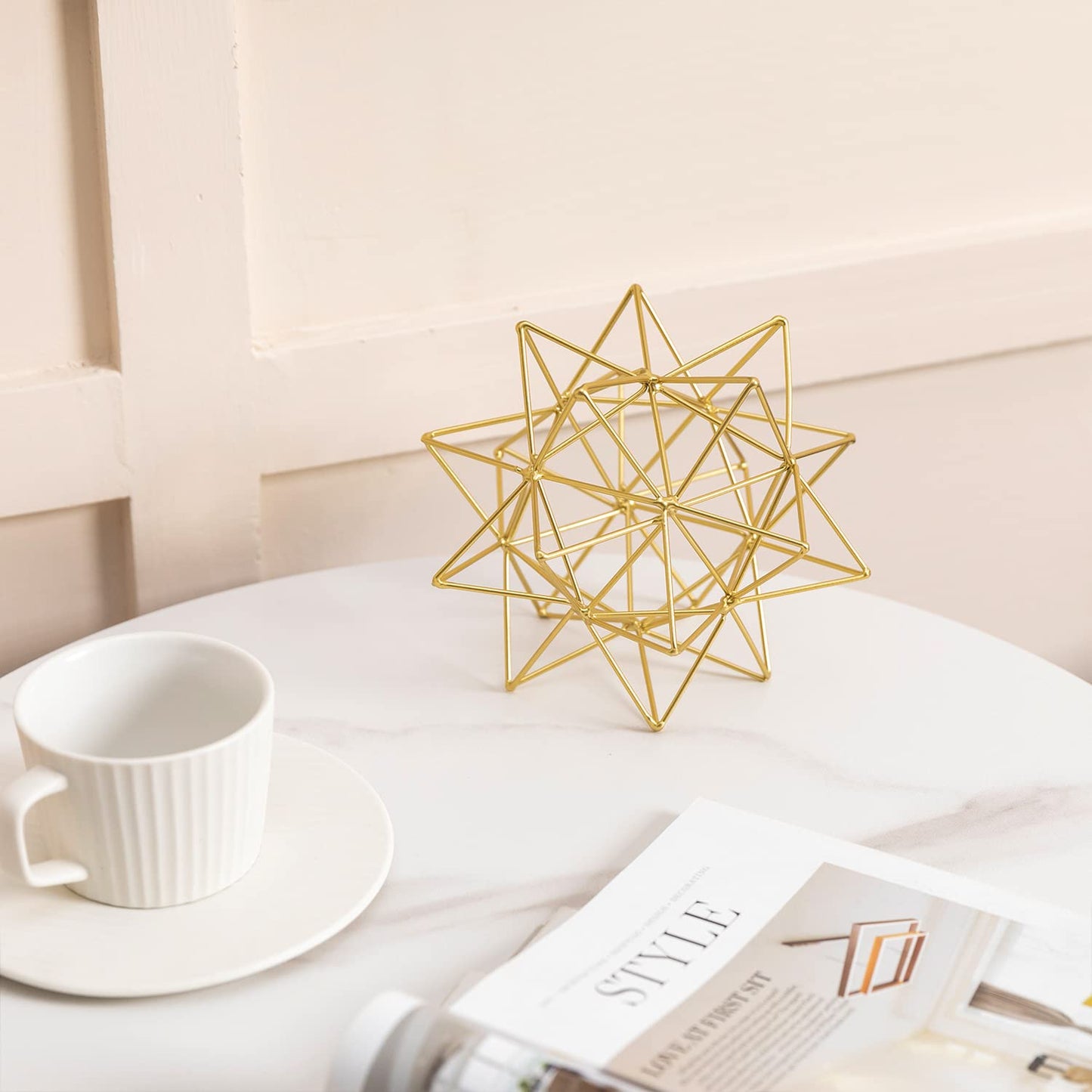 YiLifebes Metal Geometric Table Top Decor, 3D Metal Geometric Sculpture, Gold Abstract Sculpture for Home Decor, Table Art Decorations for Home, Living Room, Office, Bedroom