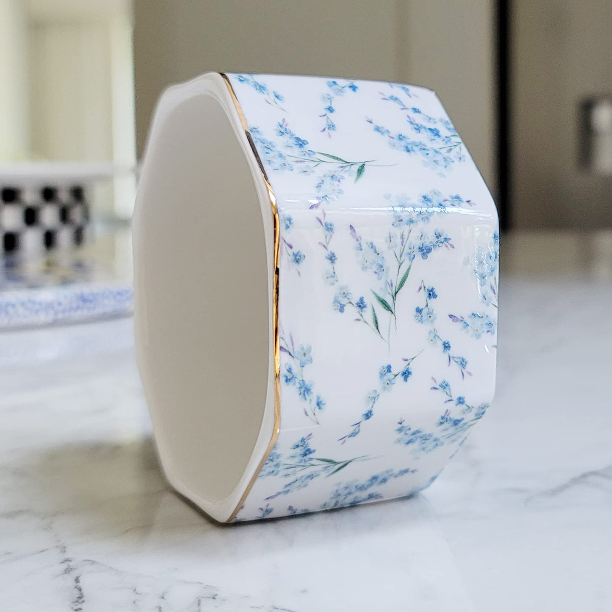 LEAZUL Ceramic Paper Clip Holder Gold Line Paper Clip Dispenser Organizer for Desk Cute Floral Pattern Office Binder Clip Holder Bobby Pin and Hair Clip Holder Gift for Office Blue Flowers