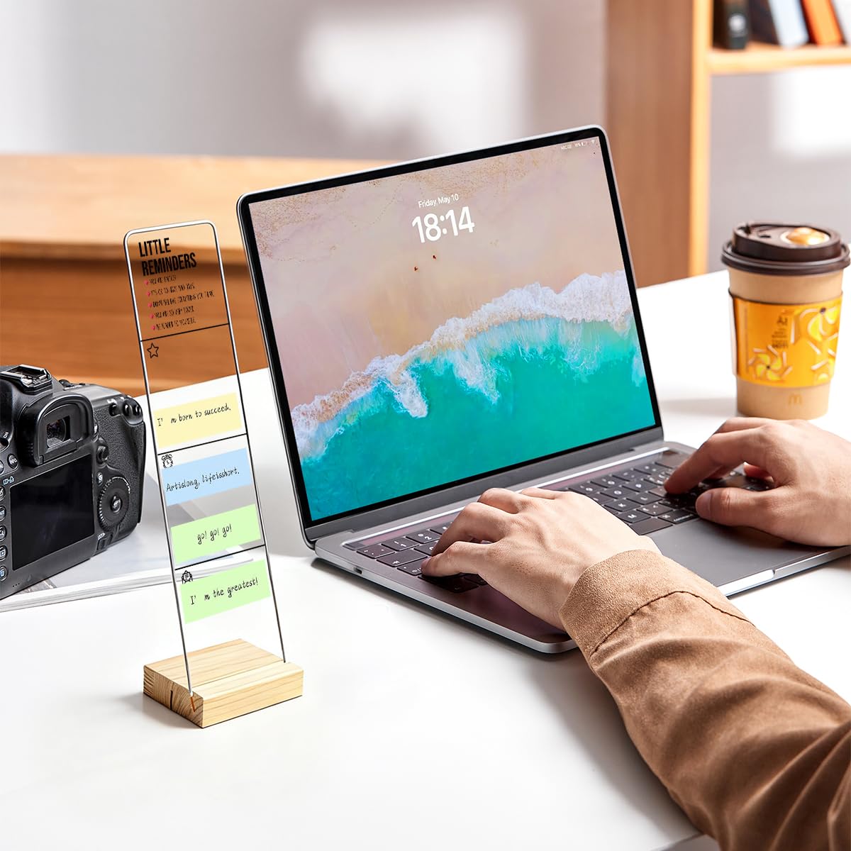 Monitor Memo Board with Removable Wooden Base Acrylic Portable Sticky Note Holder, Little Reminders Sign, Office Desk Set Sticky Notes 100 Sheets