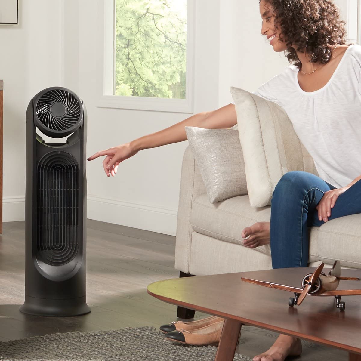Honeywell TurboForce Tower Fan, 2-in-1 Fan with 6 speeds, quiet operation quality. Stylish Tower Fan for home, room, bedroom or home office - Black, HYF502