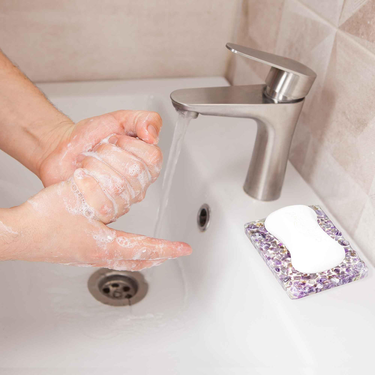Handmade Amethyst Rectangle Bar Soap Holder Stone Pebbles Soap Dish for Shower and Bathroom Decor, Natural Soap Tray to Keep The Soap Dry Resin Kitchen Decoration Accessories (Amethyst)