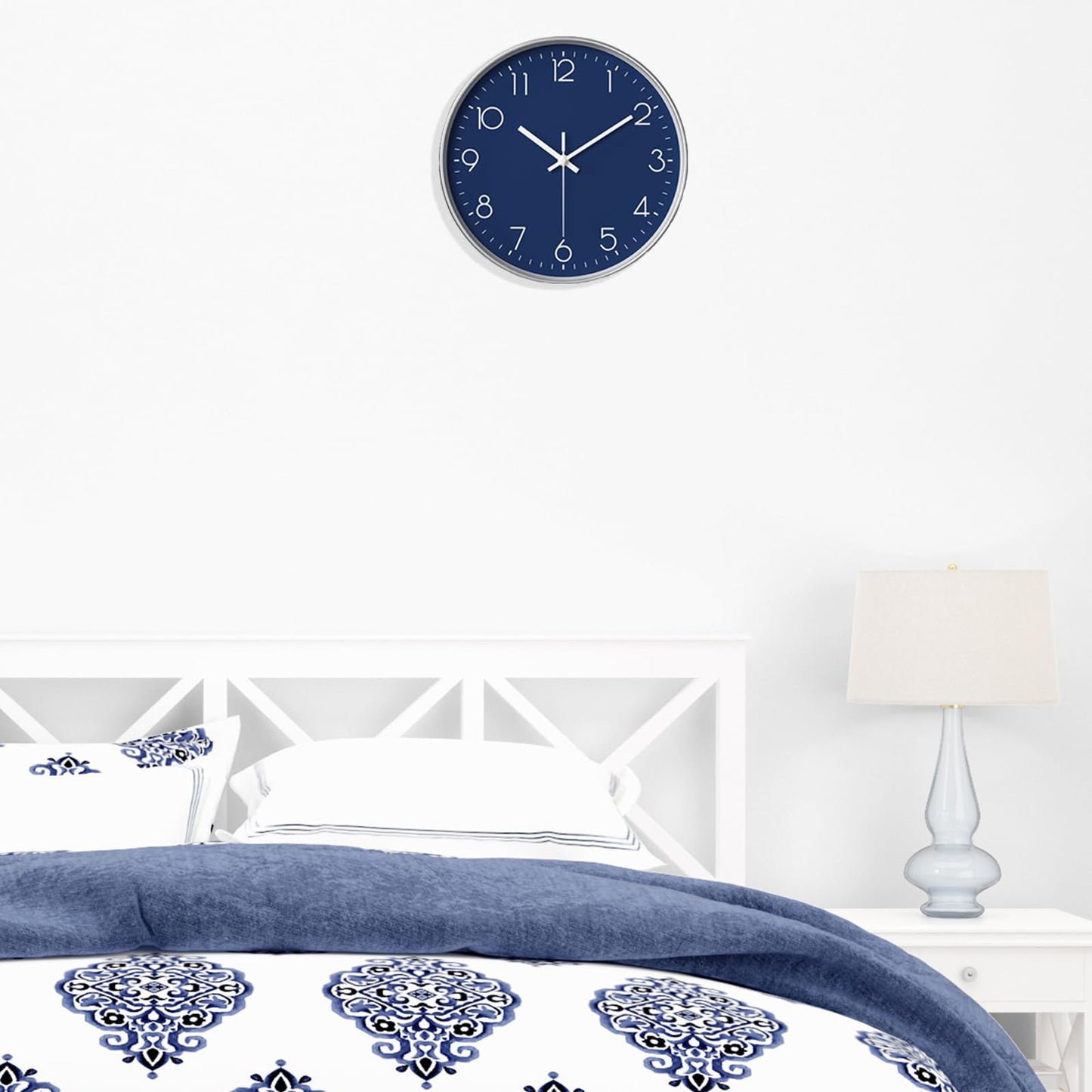 SENYURI Navy Blue Modern Wall Clock for Living Room Decor, 14 Inch Large Wall Clock Silent Battery Operated, Classic Round Analog Clock for Bedroom, Kitchen, Office, Bathroom, Outdoor Patio, Pool