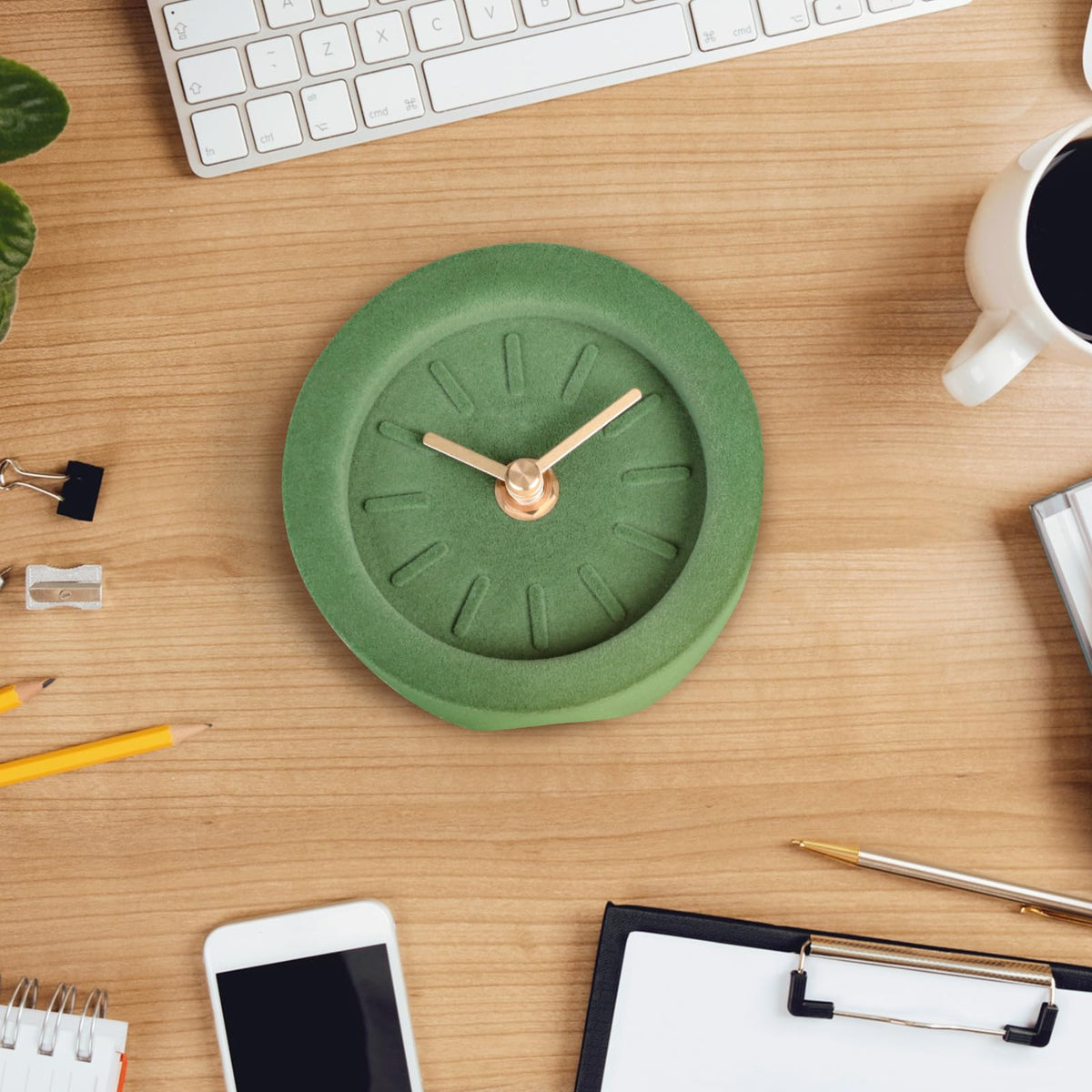 SCOAGE 4 Inch Minimalist Flocked Cement Desk Shelf Clock, Silent Non-Ticking Battery Operated, Modern Decorative Table Clock for Bedroom Bedside, Dresser, Mantel, Home Office (Green)