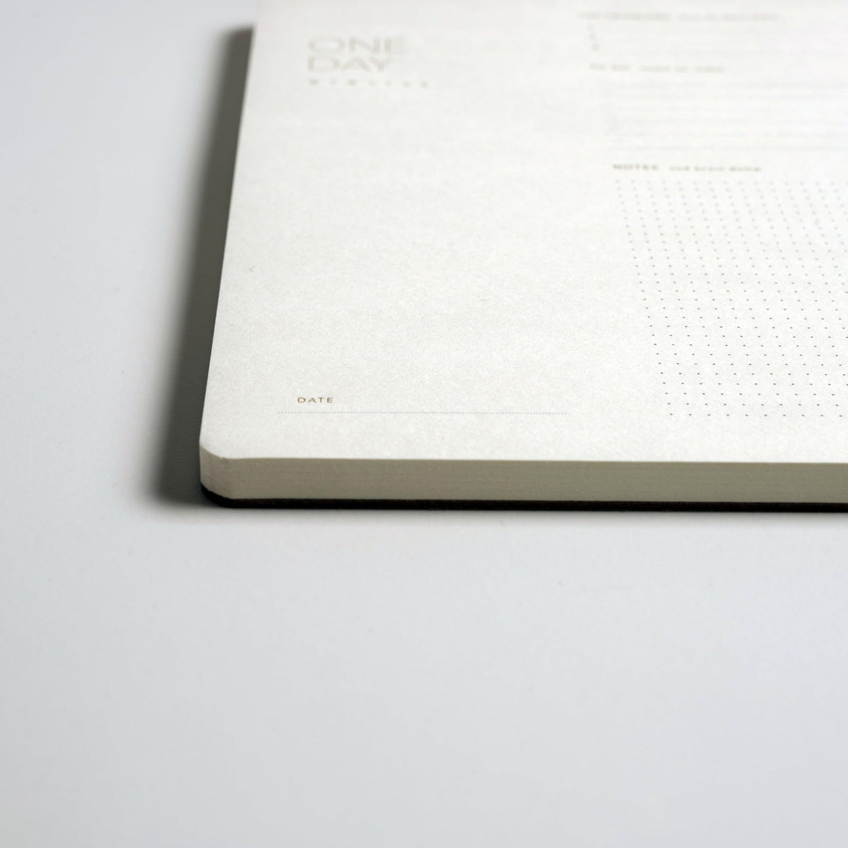 Pinesman - One Day, Elegant Daily Desk Planner, Gold Foiled, Minimalist Productivity Planner Pad, Time Blocking Hourly Schedule, To Do List Notepad, A4, 52 Pages, FSC™ Certified