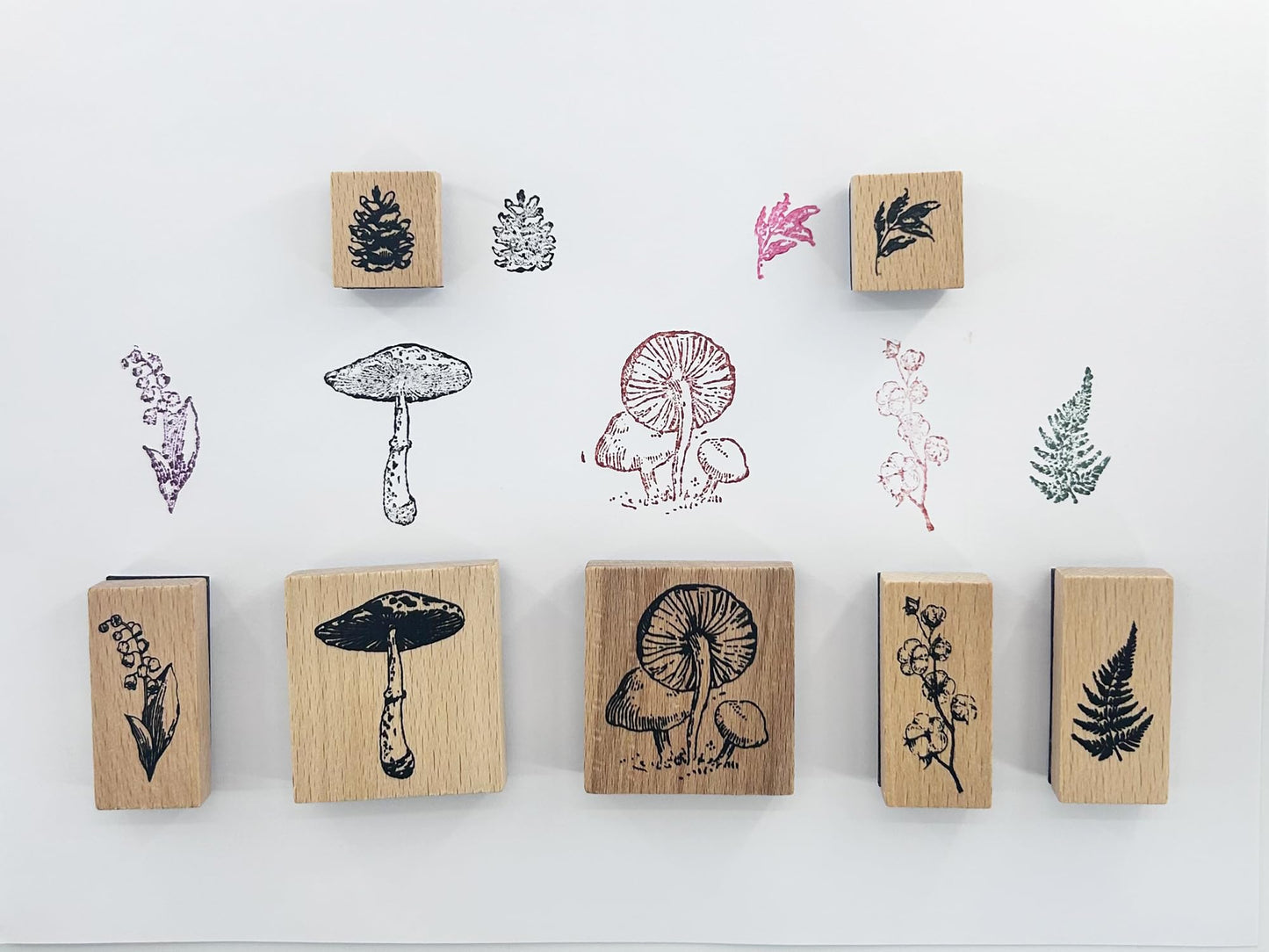 7Pcs Wooden Mounted Rubber Stamps Plant and Flower Decorative Retro Wood Rubber Stamp Set for Art and Craft Journals DIY Card Making Scrapbooking