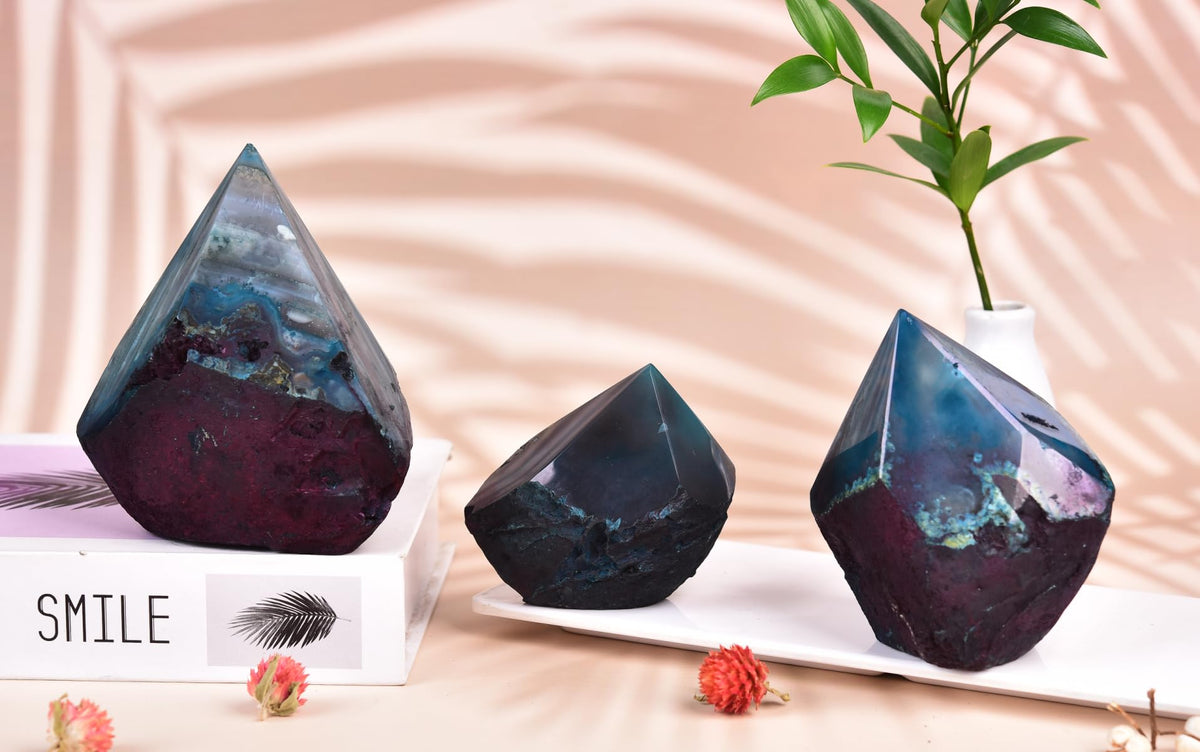 VIZYTOU Agate Stone Wand Irregular Column 0.6-1.1 Lbs Dyed Teal for Bohemian Theme Relaxation Nook Mini Garden Figurine Desktop Decor