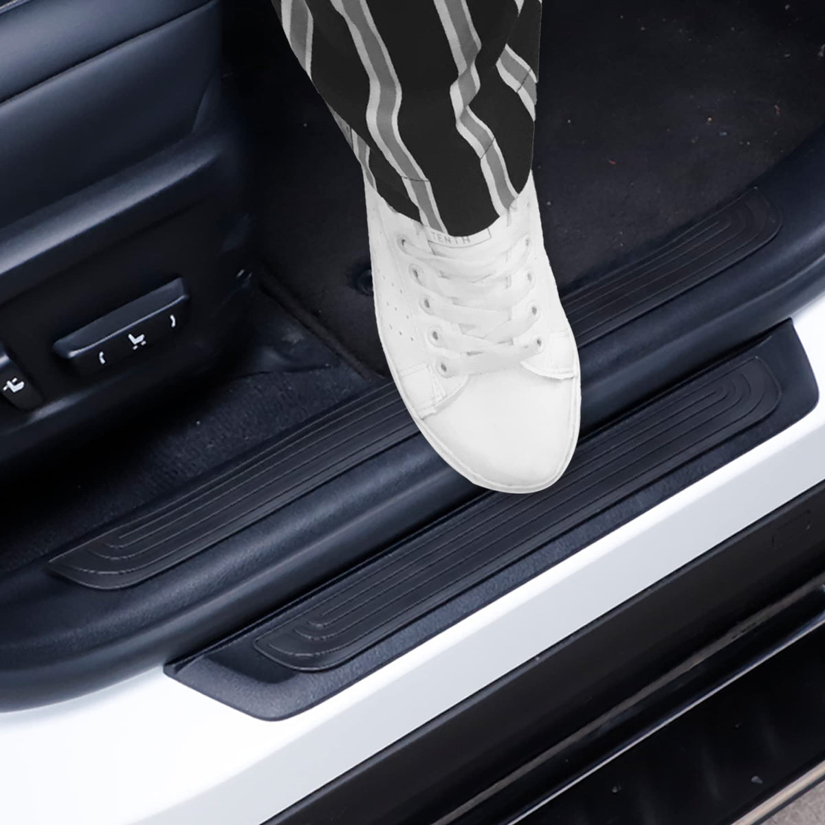SINGARO Car Door Threshold Protection, 4PCS Door Edge Step Dust Shield Cover, Door Width 23.6x2.36inch Car/SUV Universal Rubber Scratch Resistant Exterior Accessories (Black)