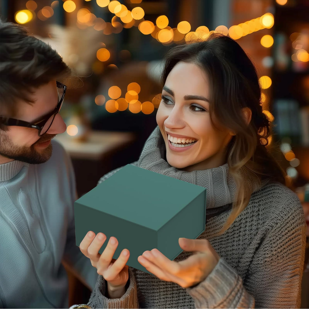 Gift Box 8x8x4 Inch with Magnetic Closure Lid Green Gift Boxes For Presents,Bridesmaid Gifts Box,Birthday Gift box,Luxury for Gift Packaging, Magnetic Gift Box for Wrapping Gifts(Green)