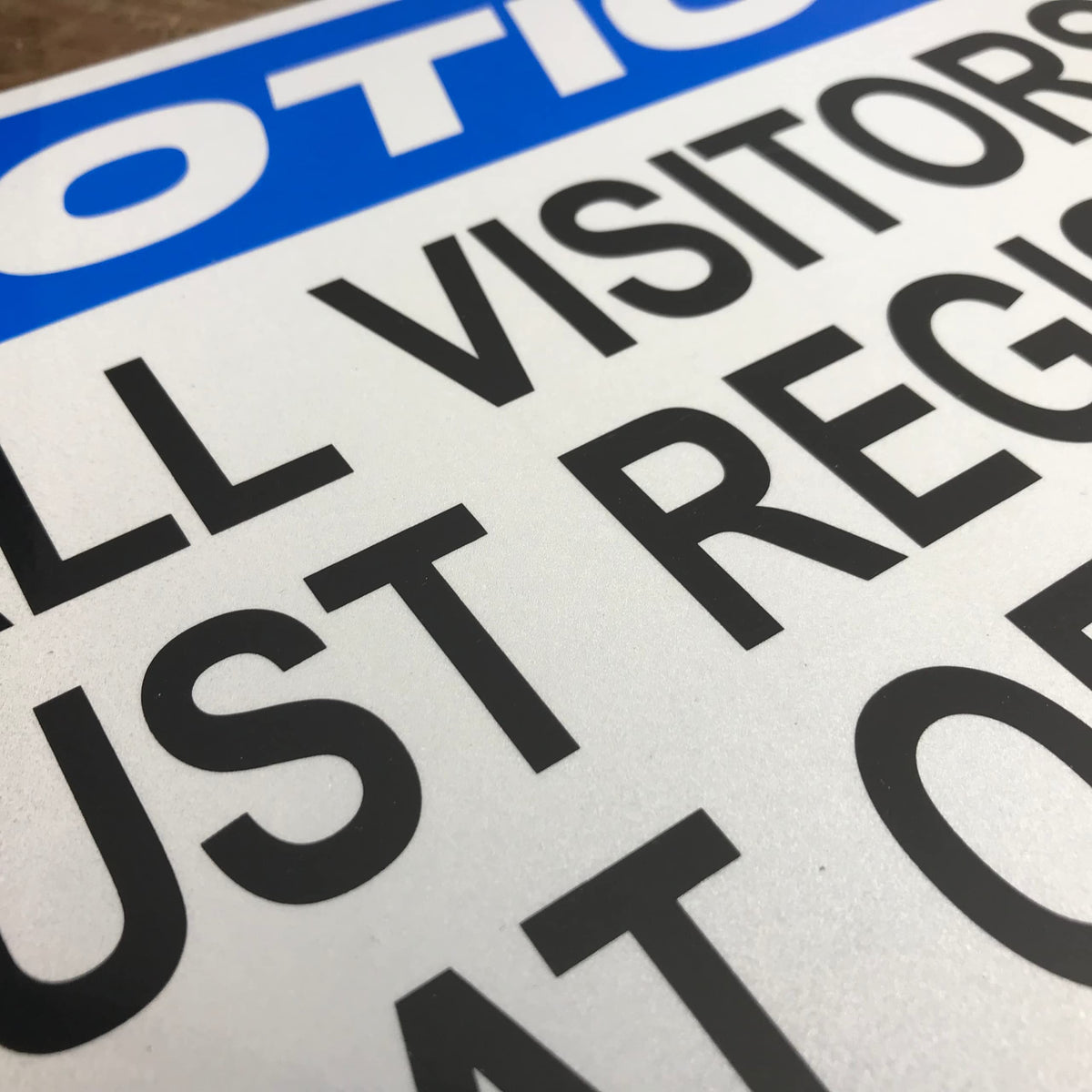 TRADESAFE All Visitors Must Register At Office - Aluminum Safety Sign, Quick Install Signs for Business, Light Reflective, UV-Resistant 14” X 10” Visitor Sign In Metal Signs