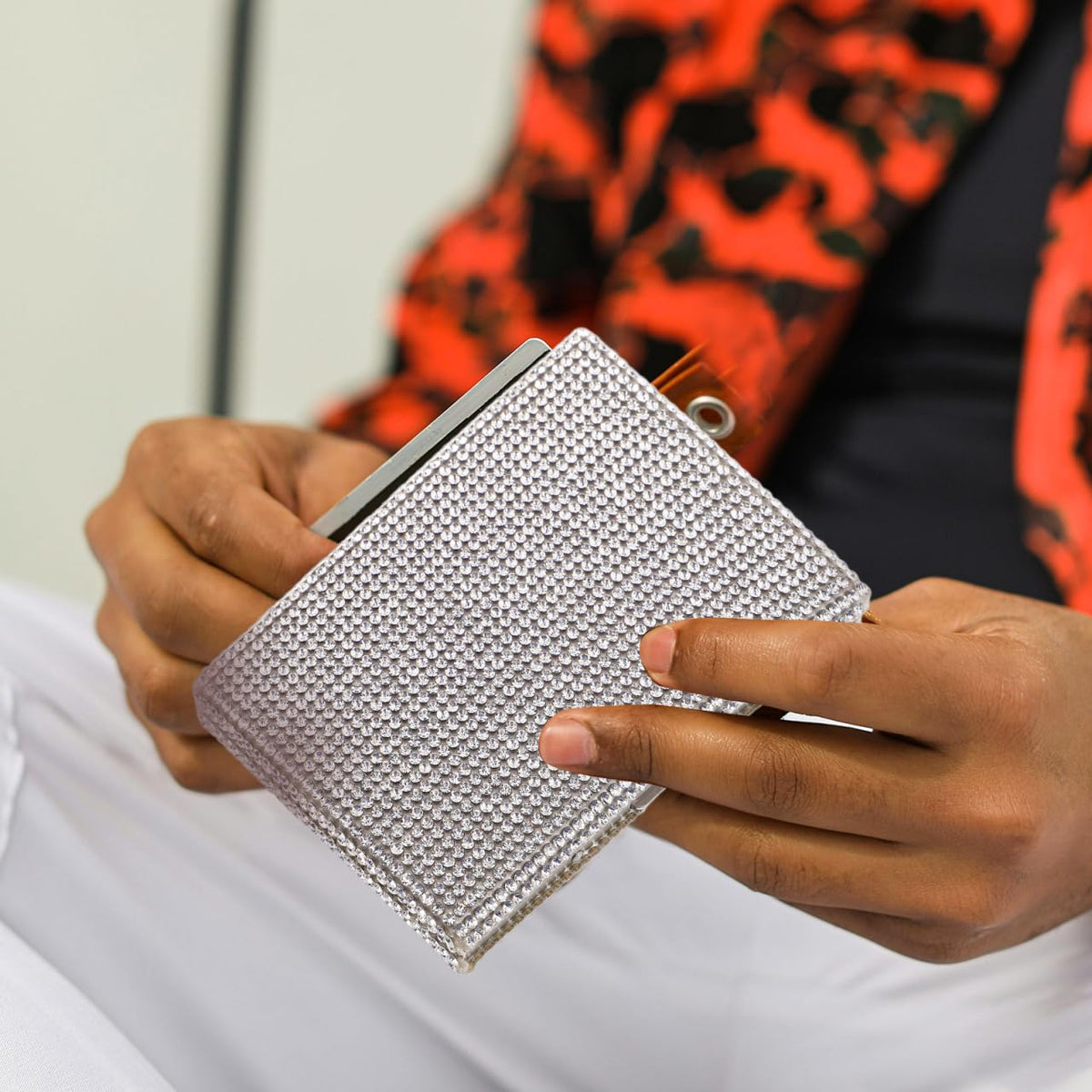 TEHAUX Rhinestone Business Card Holder for Women - Bling Metal Credit Card Case with Accordion Slots - Fancy Sparkly Diamond Organizer for Business Networking & Weddings - Silver Aluminum