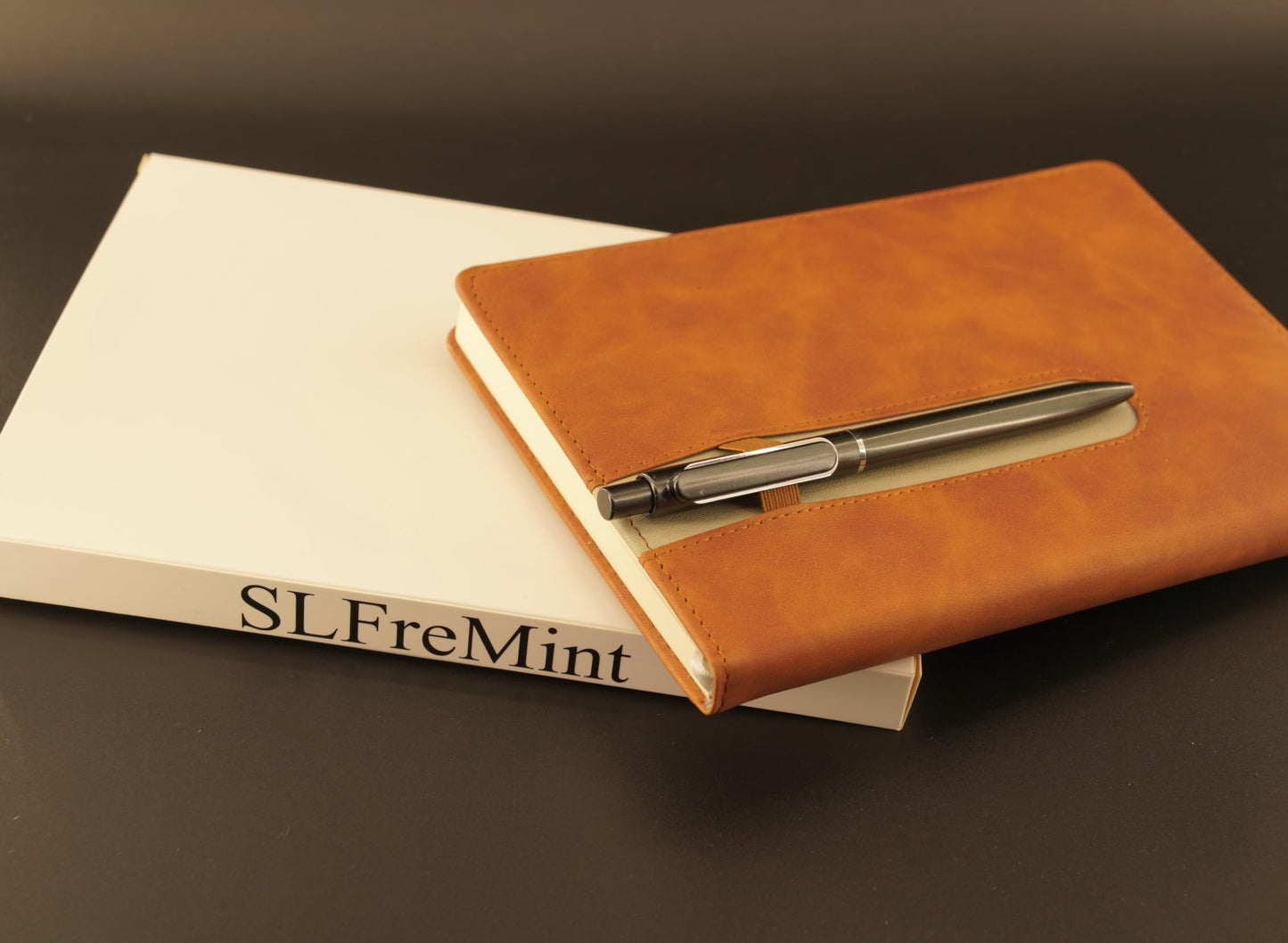 SLFreMint Leather Notebook with Pen and Pen Holder Loop, 240 Pages, 80GSM Paper, College Ruled, Lay Flat, Suitable Journal for Work, Study, Diary and Business, Hardcover Note Book for Both Man and Woman