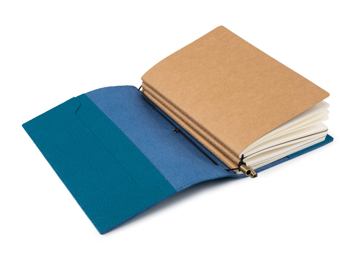 WANDERINGS A5 Travelers Notebook with Pockets, Blue Colour - Genuine Leather Journal, 6 x 8.5/15 x 22cm, Refillable Travel Journal to Capture All Life's Adventures, 120 GSM Blank Inserts