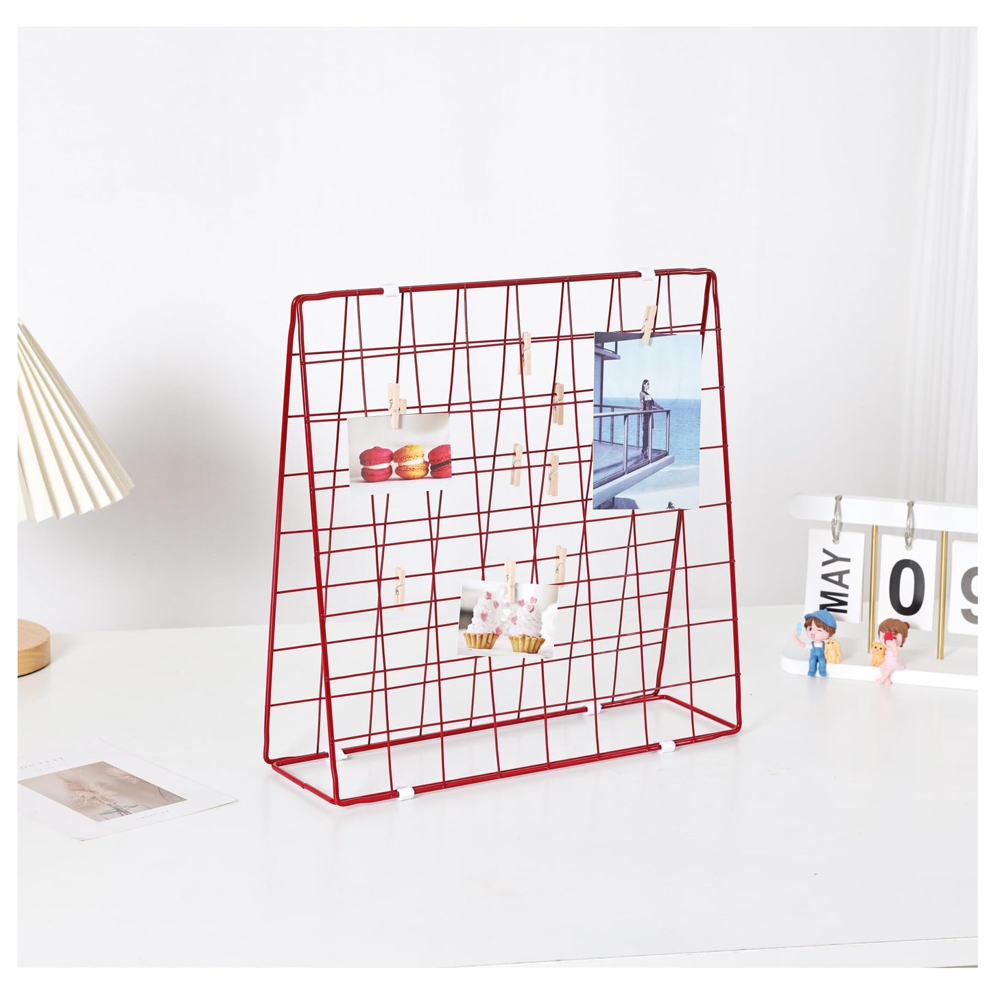 WYEHHLJ Desktop Photo Display Shelf, Sticky Note Grid Display Shelf, Double-sided Photo Metal Frame, Suitable for Home Office Desk Photo and Picture Organizer with 20 Wooden Clips,Red