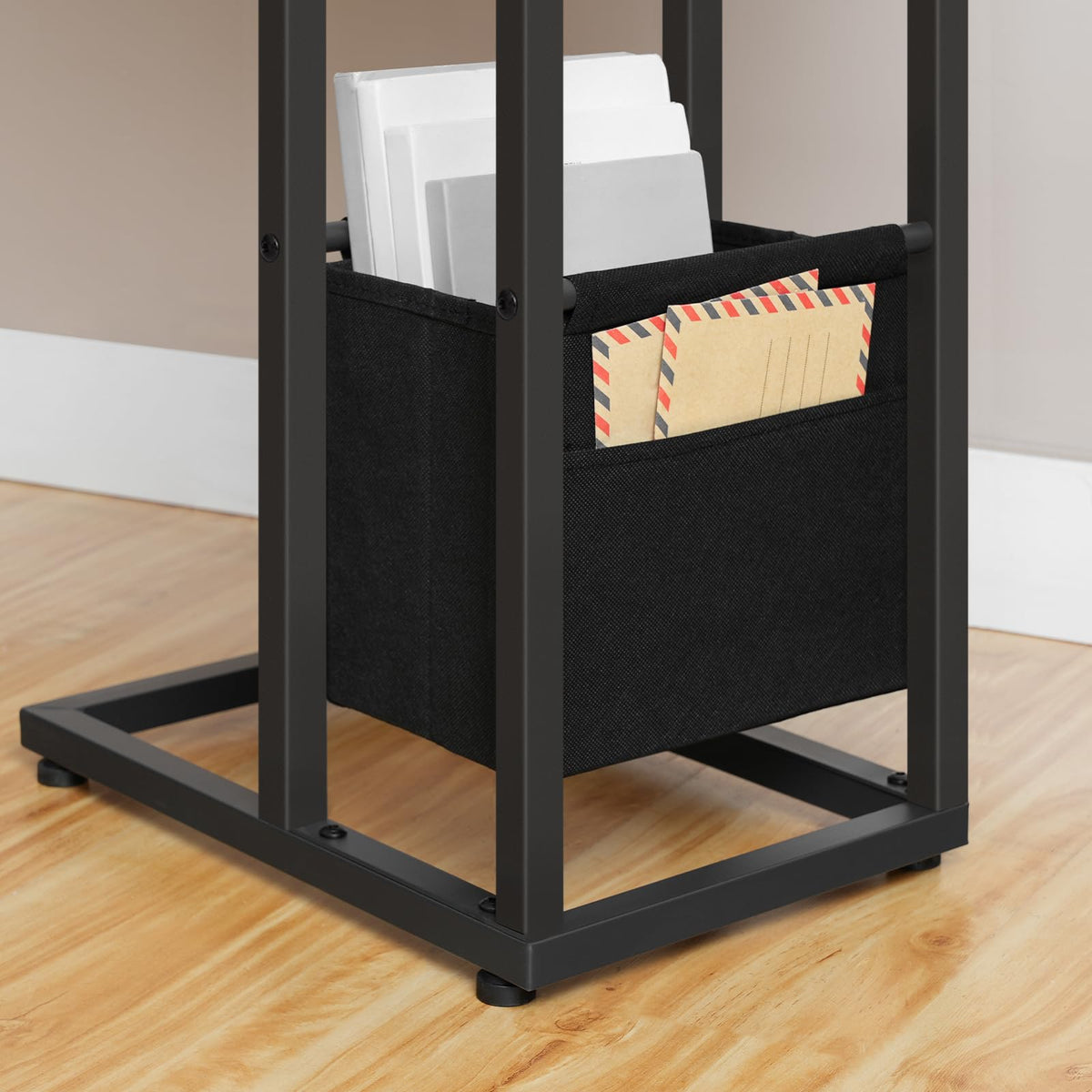 HOOBRO C Shaped Side Table with Charging Station, Foldable End Table with Fabric Bag, Sofa Couch Tray Table for Small Space in Living Room, Bedroom, Rustic Brown and Black BF30USF01