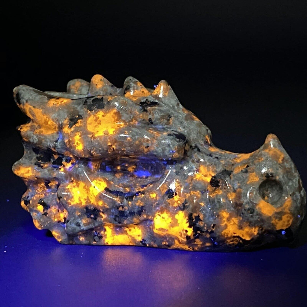 TEAMWILL 3.15" Natural Yooperite Hand Carved Dragon Skull Quartz Crystal Healing 1pc