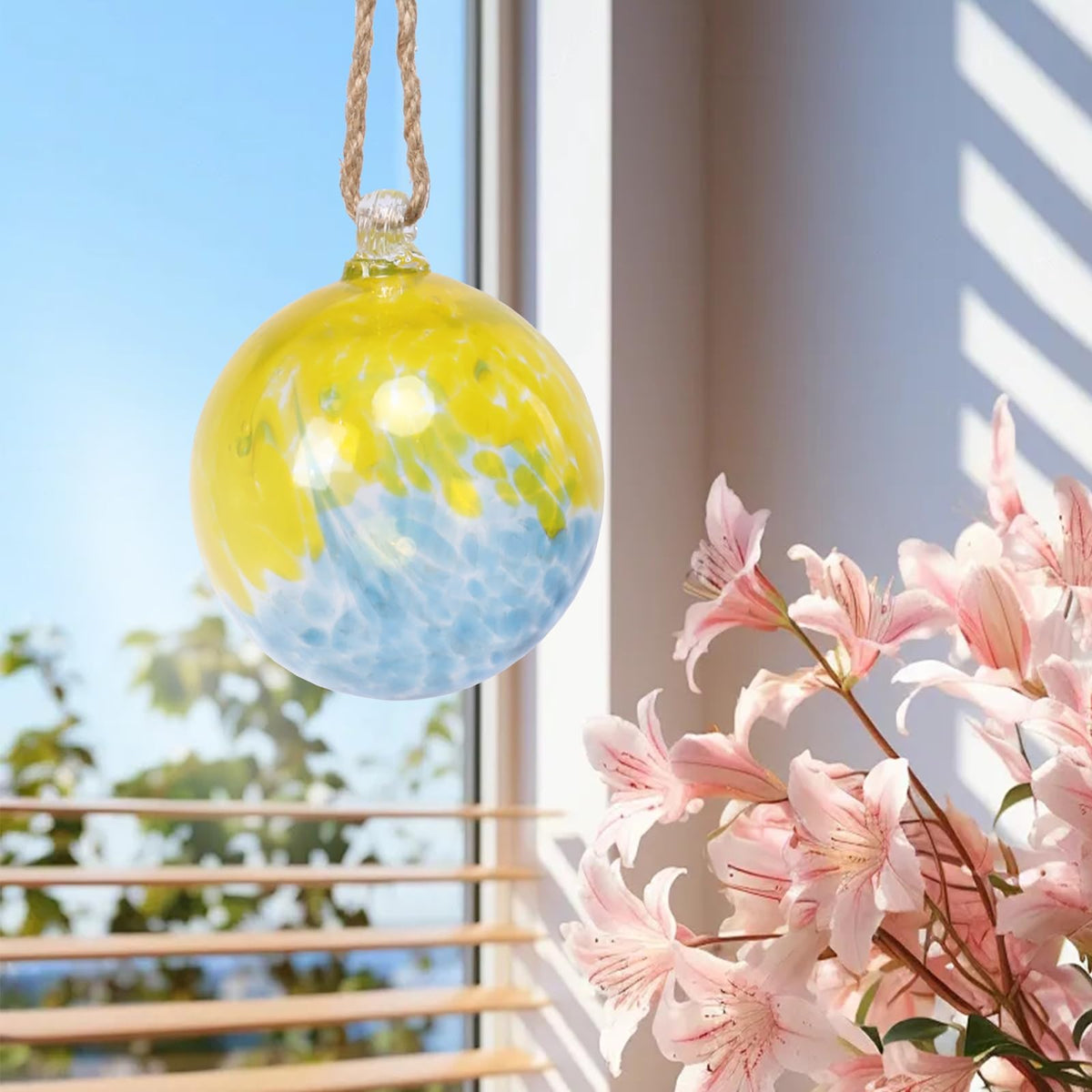 VCUTEKA Hanging Garden Gazing Ball, Hand-Blown Glass Witch Ball for Outdoor Garden Décor, 6" Blue Yellow Swirl