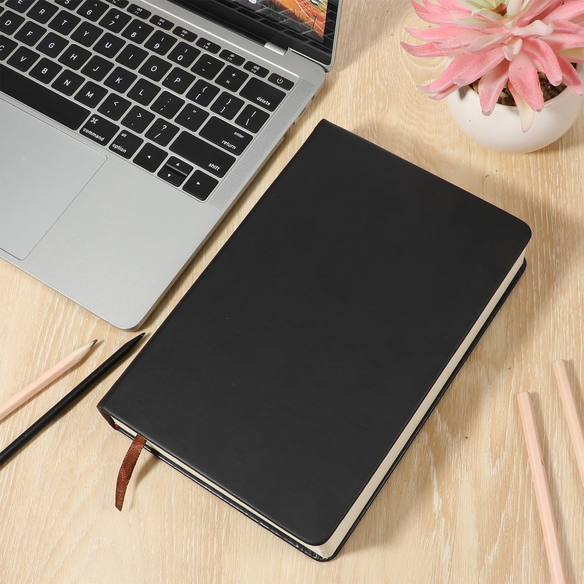 Thick A5 Sketchbook Notebook 660 Pages Blank Thick Smooth Notebook Soft Faux Leather Cover Journal for Ink, Water Color, Pen, Pencils, 80GSM, 5.7" x 8.5"