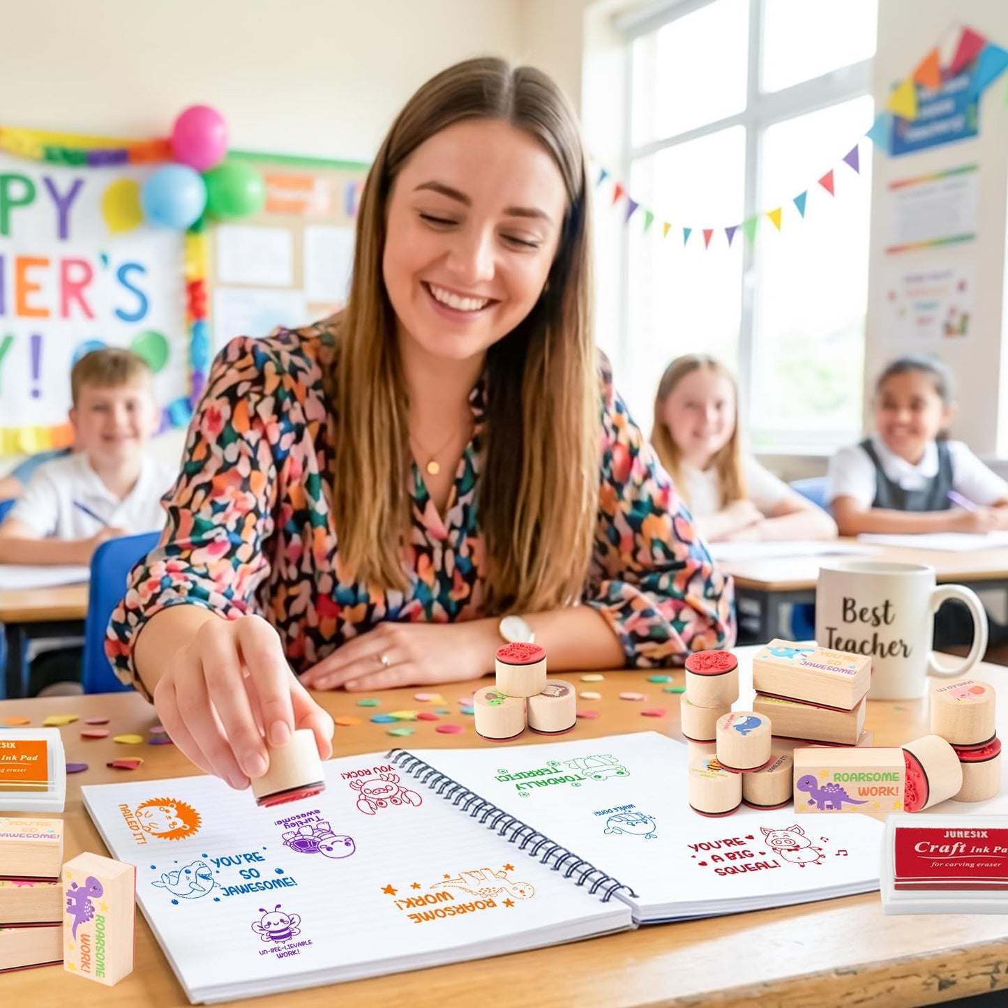 CJiangpo 15Pcs Teacher Wooden Rubber Stamps Set Cute Animal Encouraging Messages Stamps Ink Pads Teaching Print for Classroom Grading Homework Test Motivation Teacher Supplies Students Behavior Reward