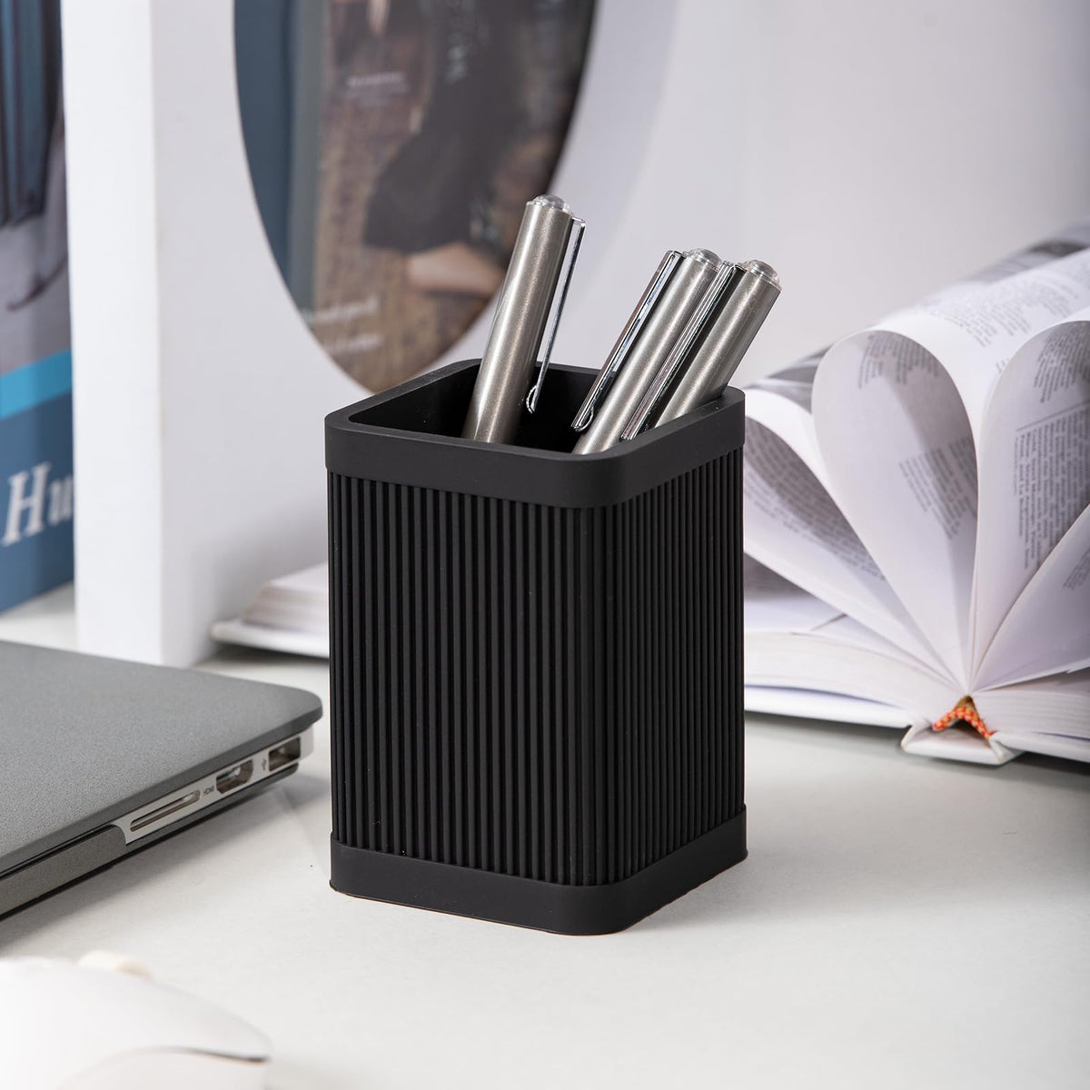 HighHerz Aesthetic Pen Holder For Desk, Modern Silicone Pencil Holder, Stylish Office Desk Decor, Made of 5 mm Thickened Premium Silicone, Office Desk Organizer And Accessories (Black)