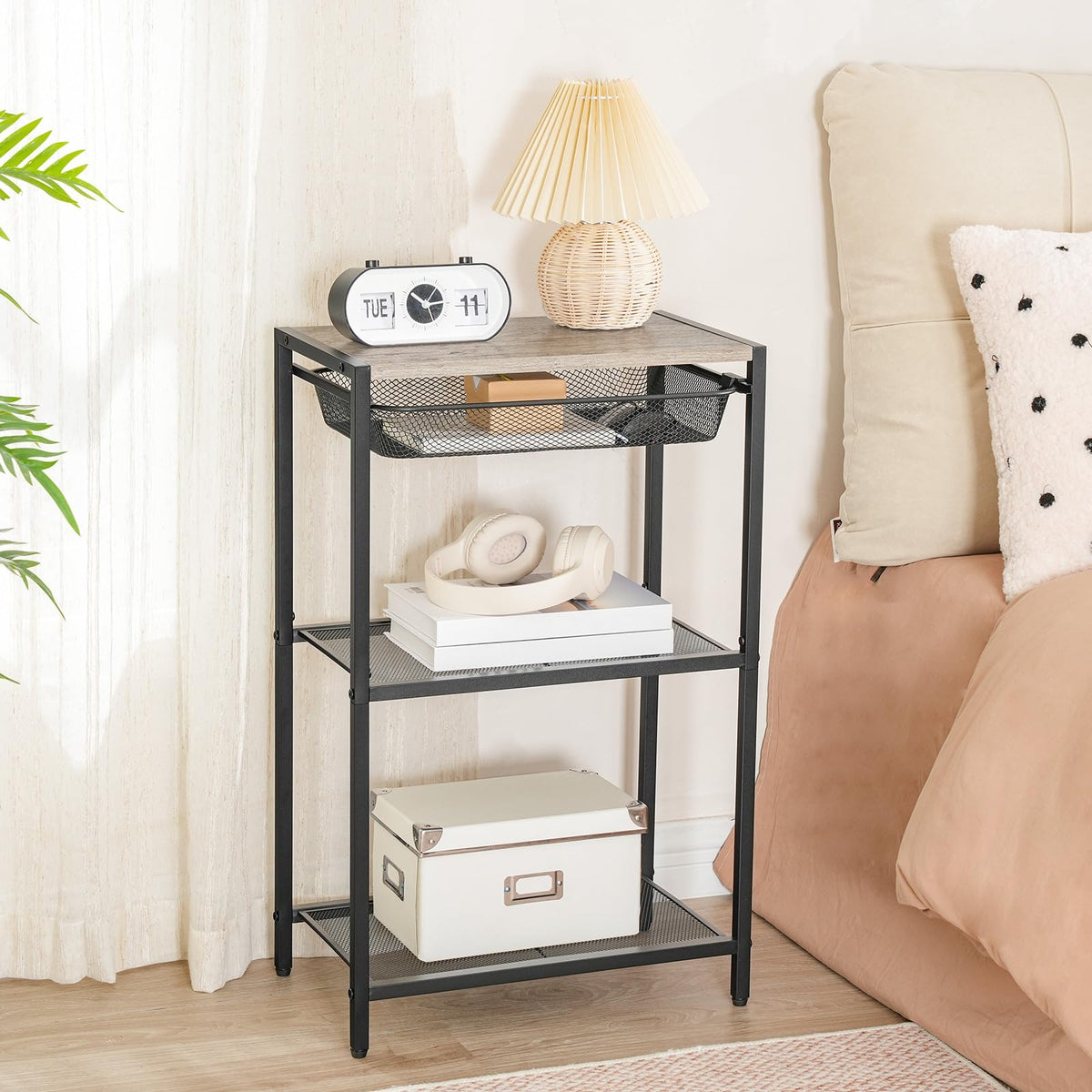 HOOBRO 28.7 Inch Tall Side Table, 3-Tier Industrial Telephone End Table with Adjustable Metal Mesh Basket, Desk Side Table with Storage Shelves, for Living Room, Bedroom, Office, Greige BG06DH01