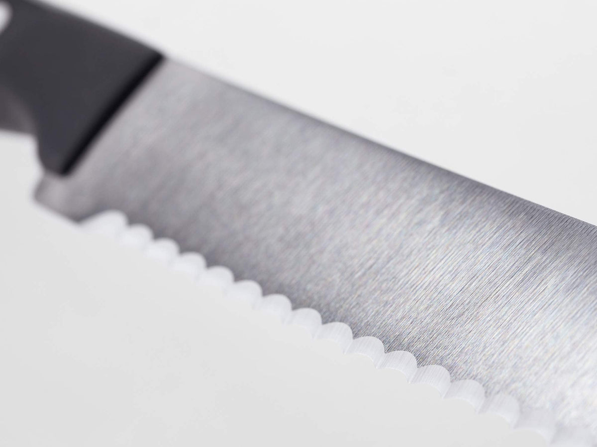 WÜSTHOF Gourmet 9" Bread Knife, Black