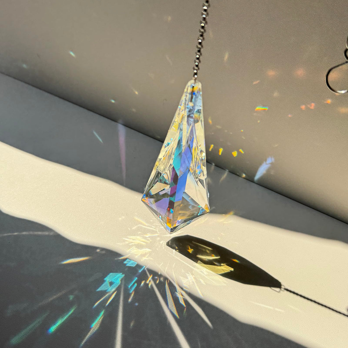 3PCS 5" Large Crystal Sun Catcher Prisms, Hanging Suncatchers with Glass Prism, Rainbow Maker for Room, Windows,Garden,Fantasy Aesthetic Home Decor. (YGBS02)