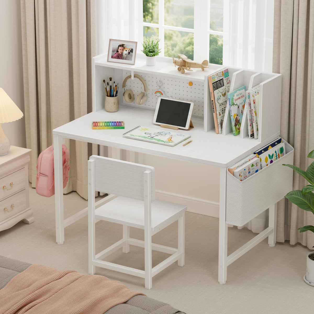 BOLUO Kids Desk and Chair Set for 6-12 Year Old, Children Study Desk with Hutch and Pegboard, Student Writing Table with Storage Shelf for Girls Boys