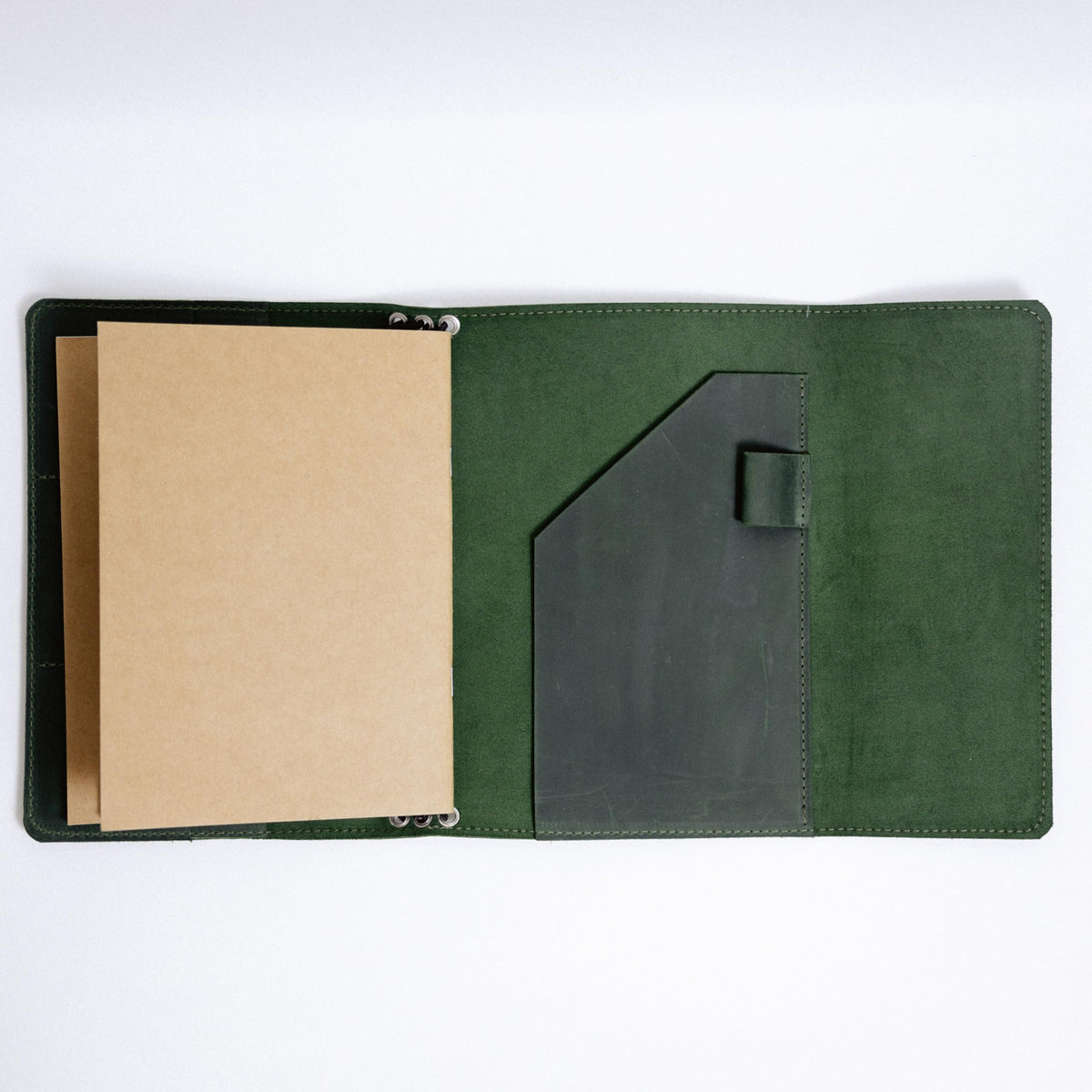 OMBUO Full-Grain Leather A5 Journal Cover – Refillable Traveler’s Notebook Case with 3 Elastic Bands, Pen Loop & Card Pockets – Fits A5/Half-Letter Inserts (Paper Not Included), Green