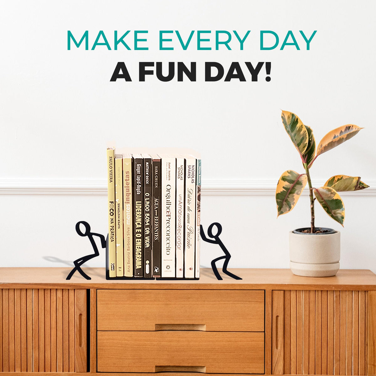 Figurine Bookends with Book-Holding Characters - Steel with Epoxy Coating - Decorative Pair of Book Holders for Shelves, Desk, and Office - Black – Geguton