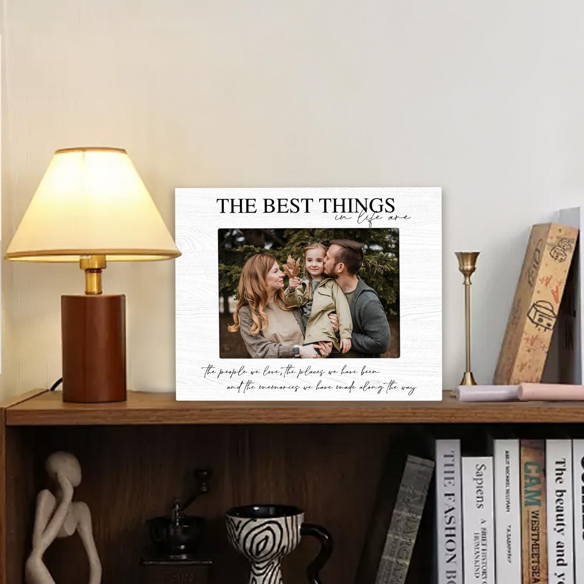 Kneaotoaji Family Picture Frame Gifts - The Best Things in Life Are the People We Love - Friends Wooden Photo Frame 5x7 for Tabletop or Wall Hanging