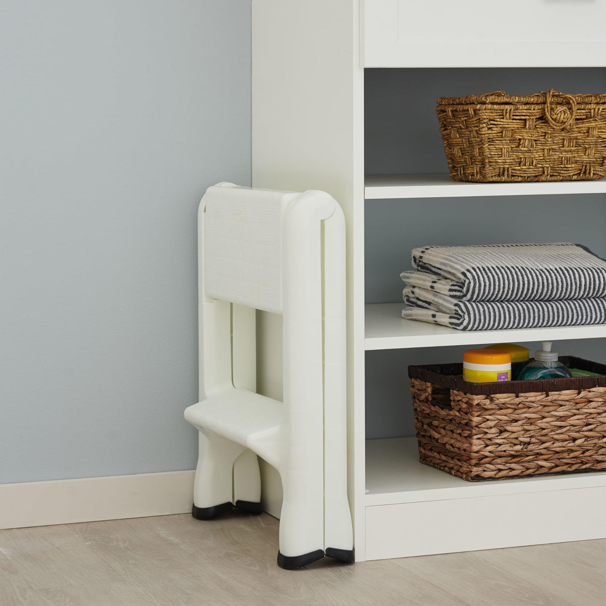 Rubbermaid Two-Step Folding Foot Stool 14-Inch High White 300 Pound Capacity Small Step Stool for Adults/Kids for Use in Library/Kitchen/Bathroom/Garage/Closet