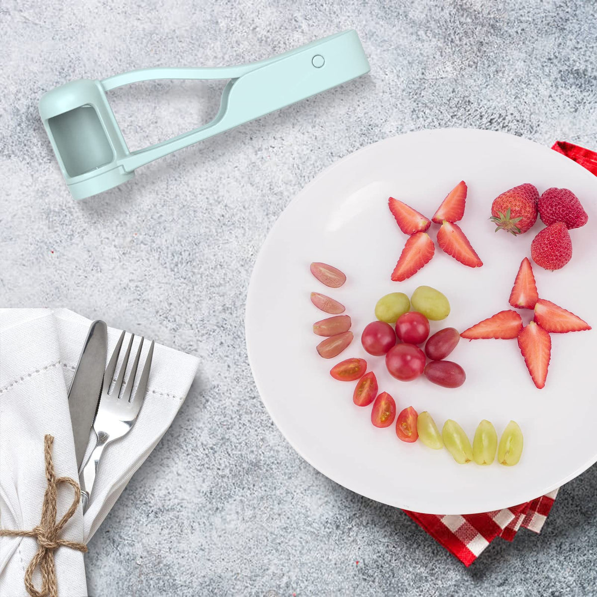 WhiteRhino Grape Cutter Grape Slicer for Toddlers Baby,Grape Cherry Tomato Strawberry Cutter Quarter Slicer tool For Vegetable Fruit Salad Cake Decoration,Stainless Steel kitchen Gadget Fruit cutter