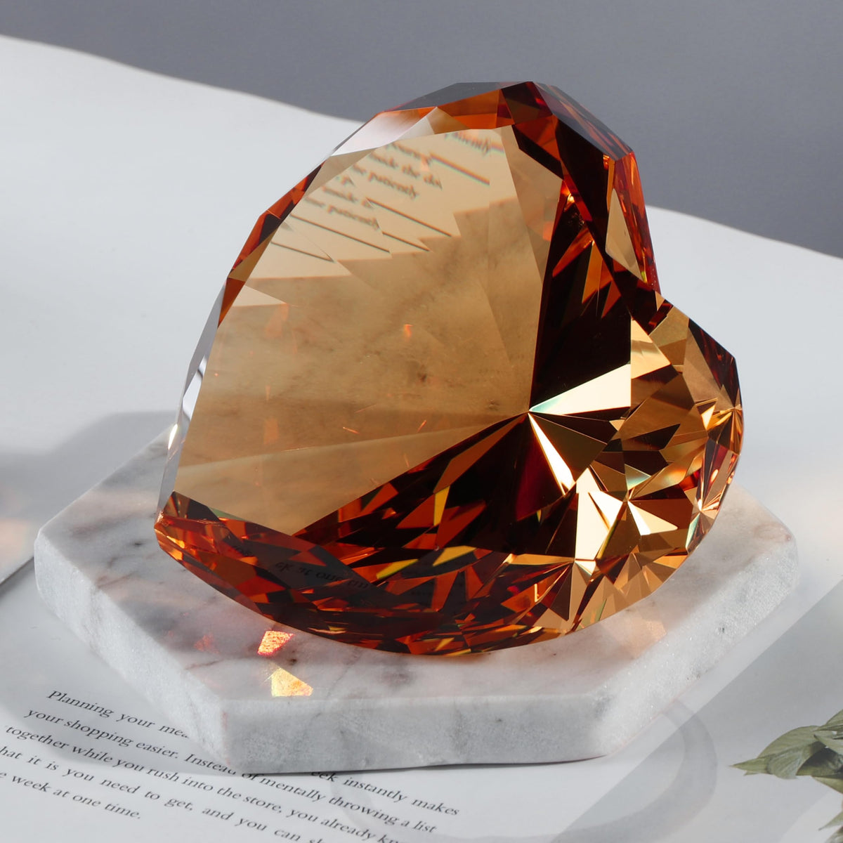 Amber Crystal Diamonds Paper Weights, Heart Shape Real Crystal Diamond Glass Gems Paperweight for Decoration 80mm, Big Diamonds Home Office Decor Valentine's Day Gift Wedding Favors with Gift Box