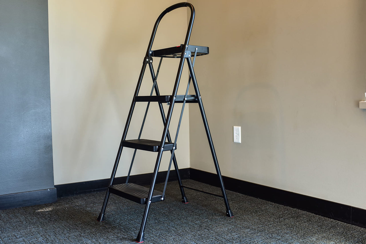 Rubbermaid 3-Step Steel Ladder with Project Tray, Folding Step Stool with Hand Grip and Non-Slip Feet, White, Tested to ANSI US Safety Standards, No Assembly Required (Amazon Exclusive)