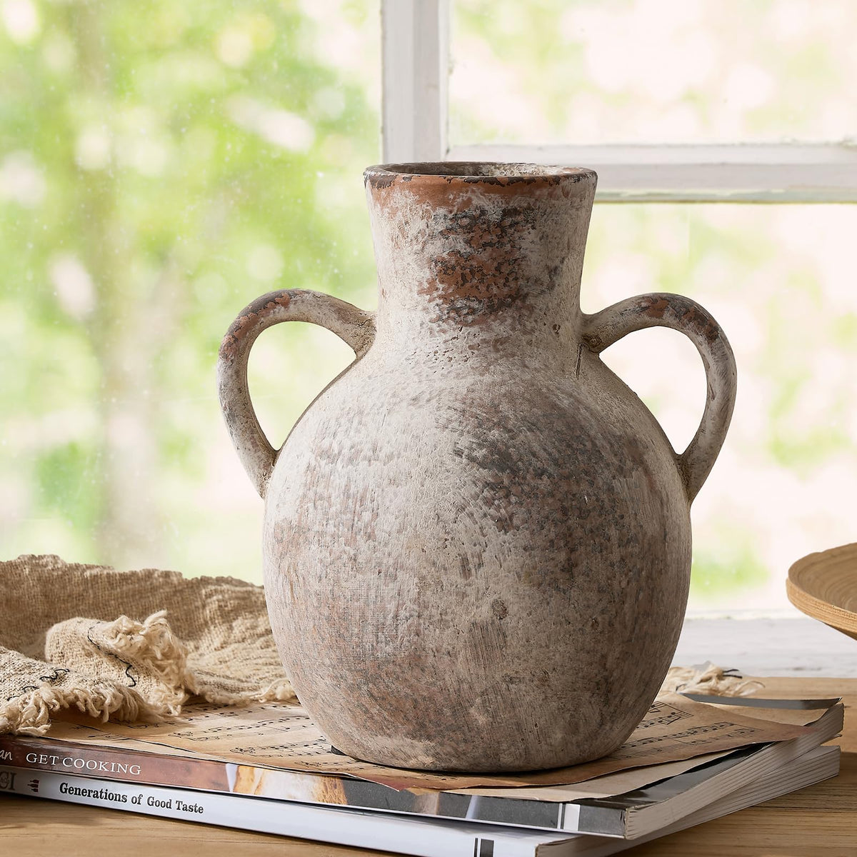 SIDUCAL Rustic Ceramic Farmhouse Flower Vase with 2 Handles, Whitewashed Terra Cotta Vase, Decorative Pottery Flower for Home Decor, Table, Living Room, Shelf Decor, 7.3 Inch, Terra