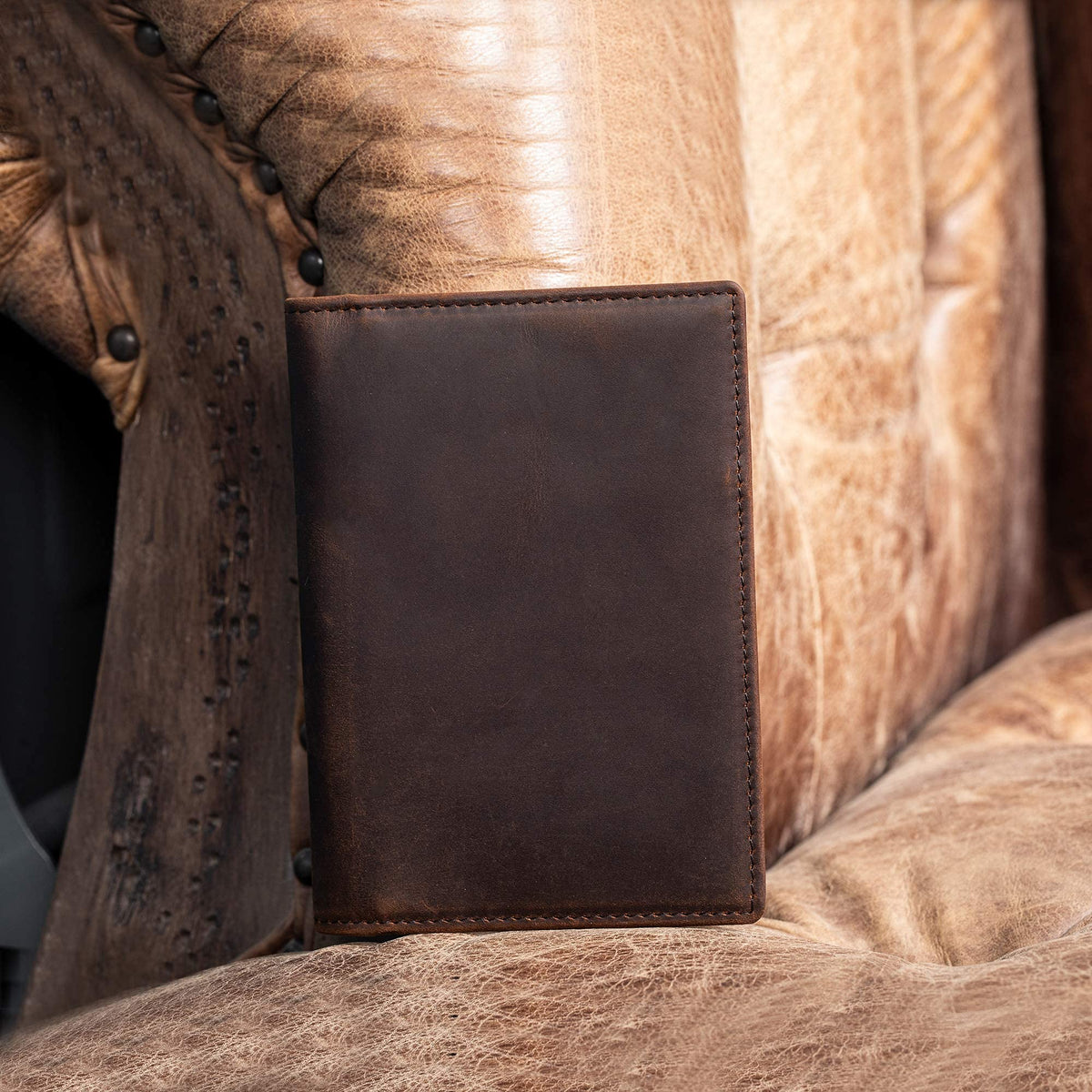 Polare Slim RFID Blocking Leather Passport Holder Travel Bifold Wallet For Men