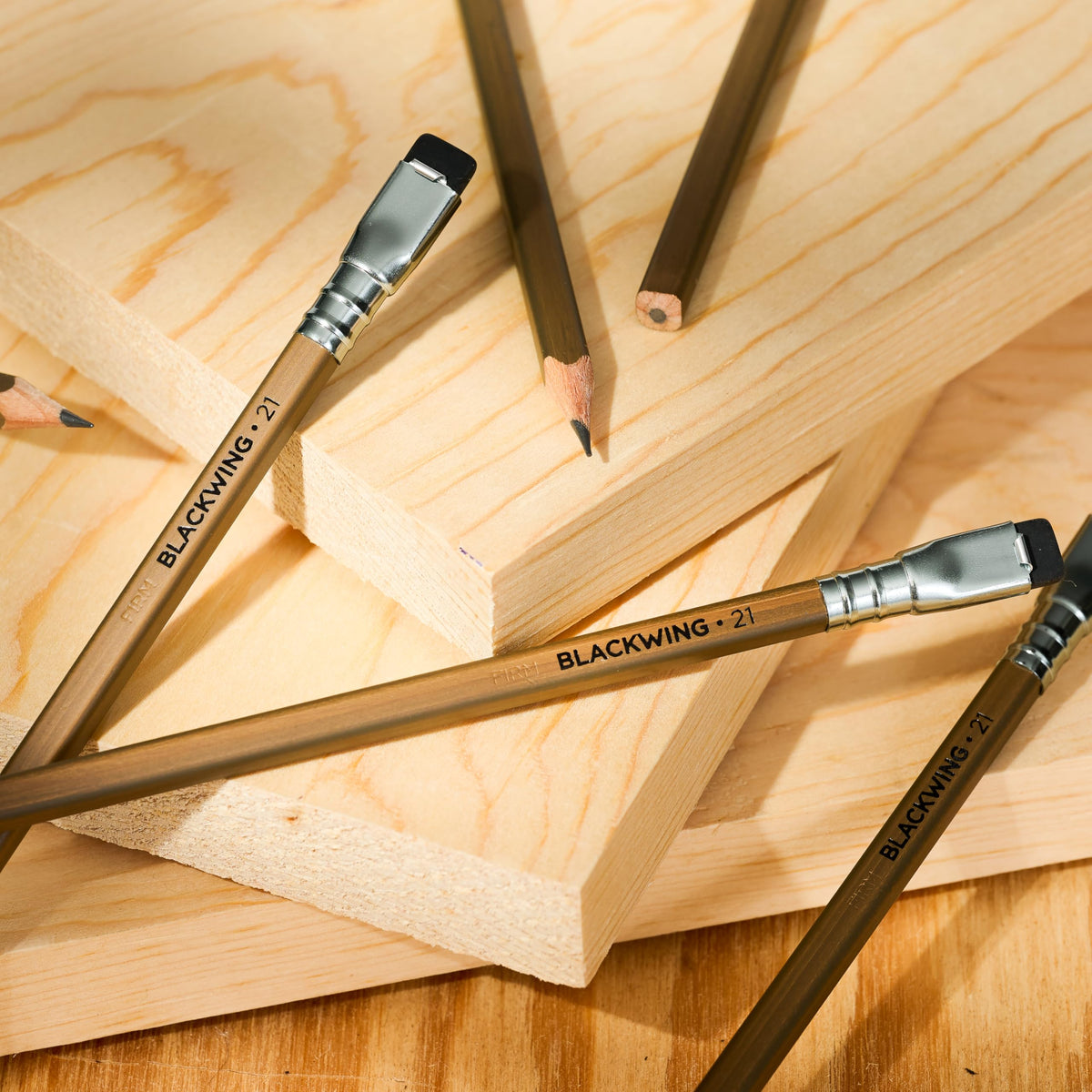 Blackwing Volume 21 - Set of 12 Pencils, Limited Edition, Woodworking Inspired, Square Barrel