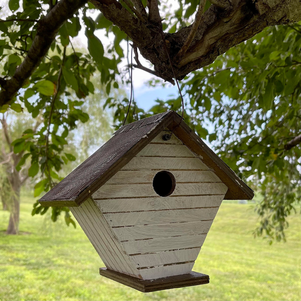 Backyard Essentials Shiplap Wren House - White Hanging Bird House - Wooden Birdhouse with Cable Hanger