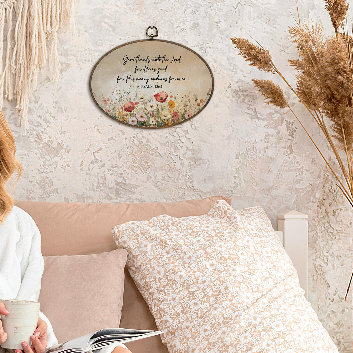 Sviojuce Christian Wildflower Oval Wall Art Decor 8.7x11.3, Bible Verse Thankful Framed Canvas Prints Wall Artwork, Fall Scripture Wall Hanging Decor for Home Bedroom Living Room Decorations