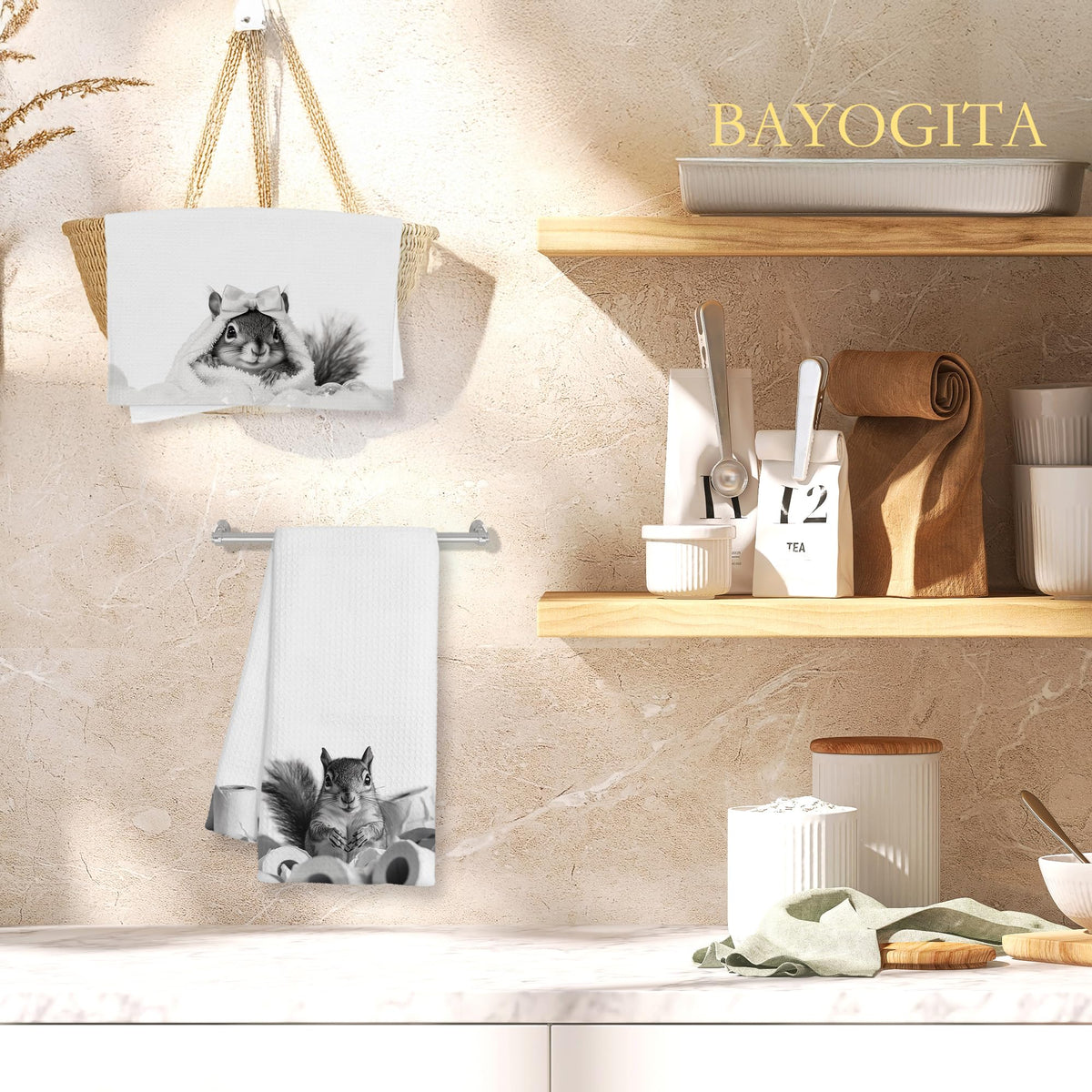 BAYOGITA Funny Squirrel Decor Bathroom Hand Towels Gifts, Gifts for Squirrel Lovers, Cute Animal Decorative Hand Towels for Kids Bathroom Washroom Restroom, 16x24 Inch Set of 2
